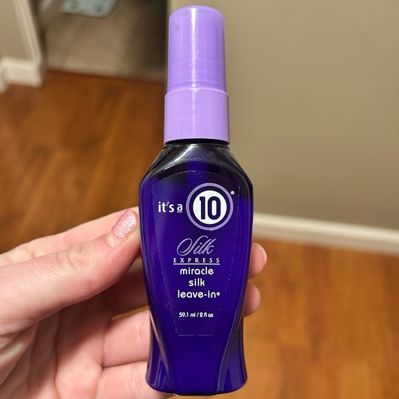 IT’S A 10 | Silk Express Miracle Leave-In, 2 oz travel-size - Picture 3 of 4